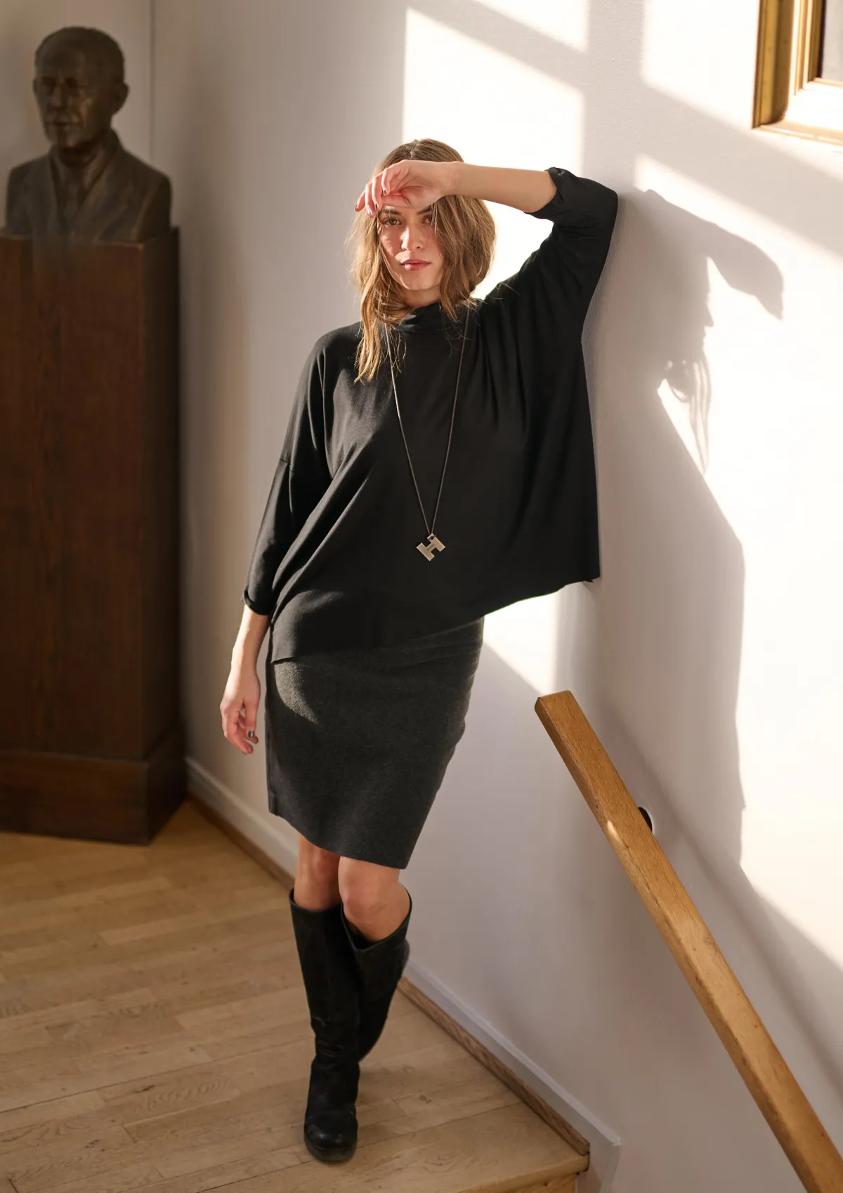 HSCPH BUE /HAKETTE BLUSE M/HALSKETTE - 96100 - BLACK Hot