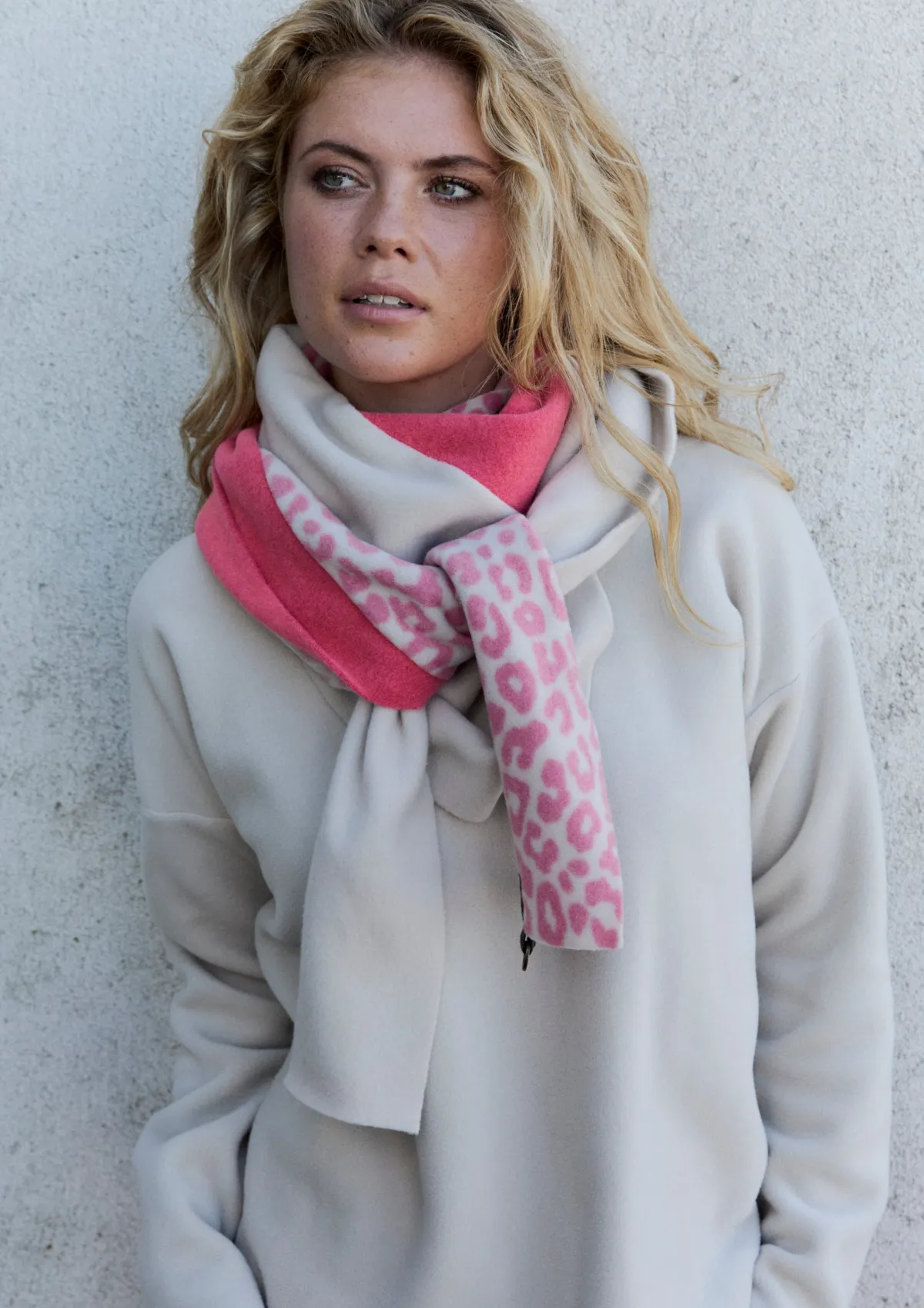 HSCPH DREIECKIGER SCHAL NO WASTE DREIECKIGER SCHAL NO WASTE - 4078NW - SUNSET/KIT/PINK LEO Outlet