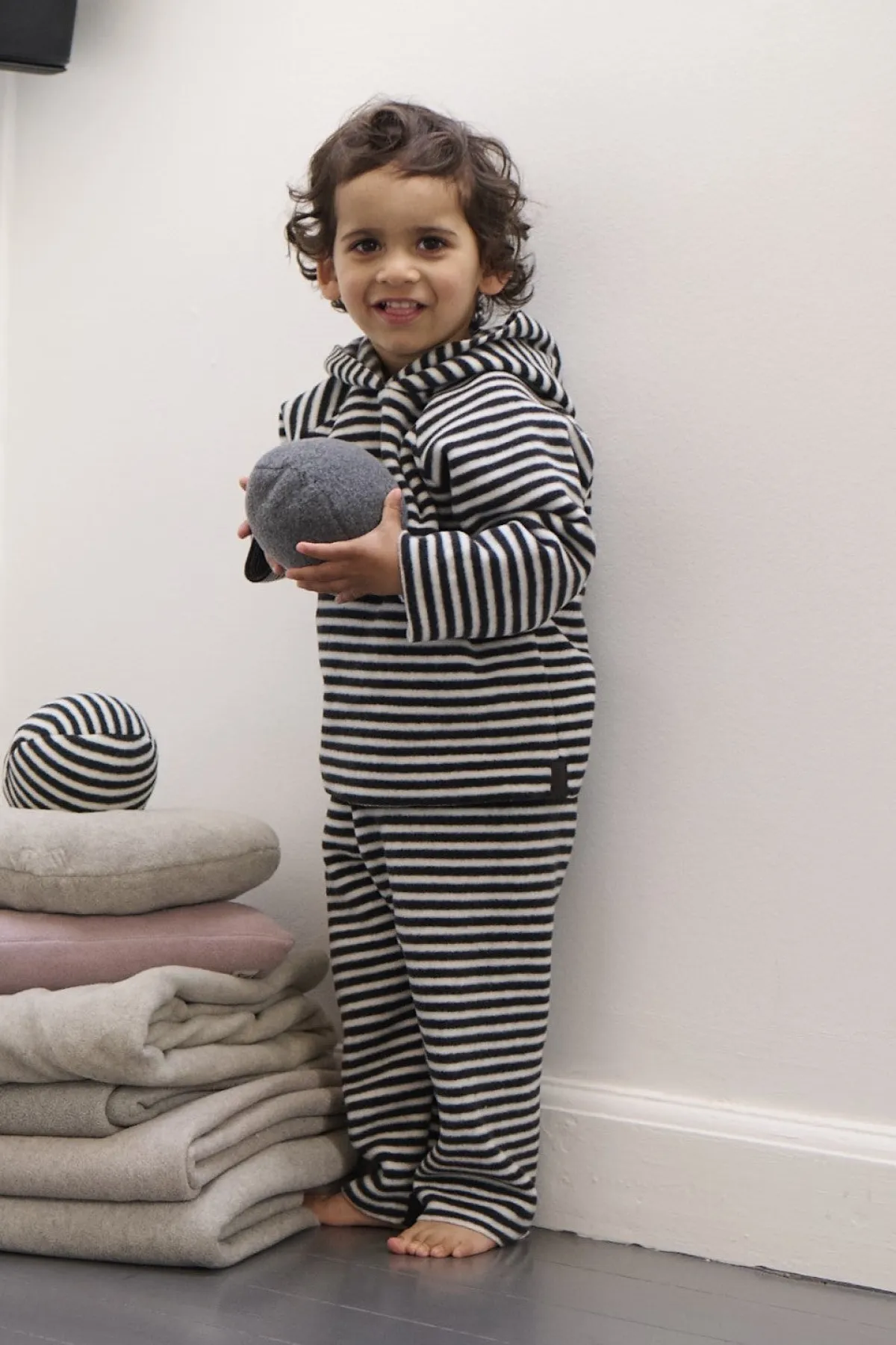 HSCPH FLEECE KAPUZENBLUSE TODDLER FLEECE KAPUZENBLUSE TODDLER - 108 - STRIPES B&W Online