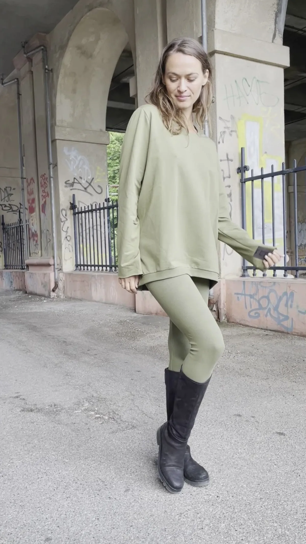 HSCPH EGGING LEGGINGS - 72304 - MOSS Clearance