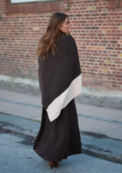 HSCPH PONCHO 2 FARBIGE PONCHO 2 FARBIGE - 4068 - CHOCOLATE/KIT Online